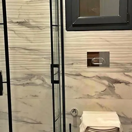 4 Bedroom 2855 别墅