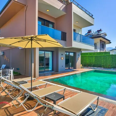 别墅 4 Bedroom 2855 *