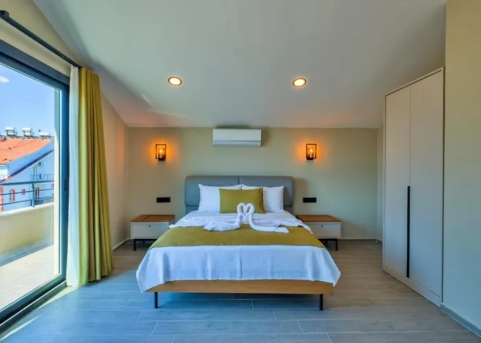 4 Bedroom Villa