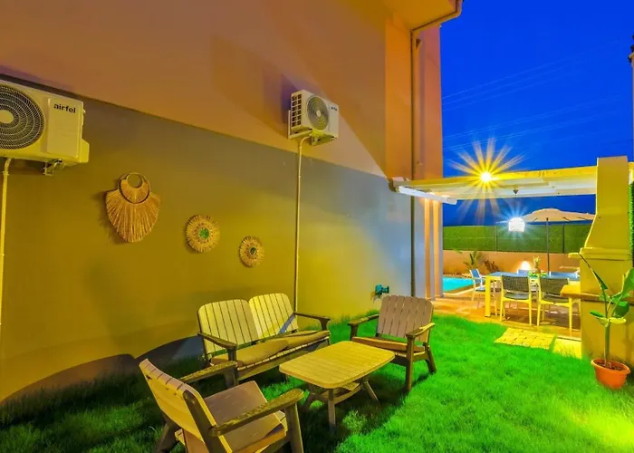 4 Bedroom *