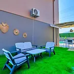 4 Bedroom 페티예