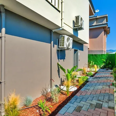 4 Bedroom 빌라